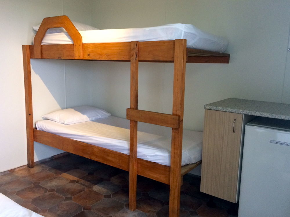 Oakura Beach Holiday Park ภายนอก รูปภาพ