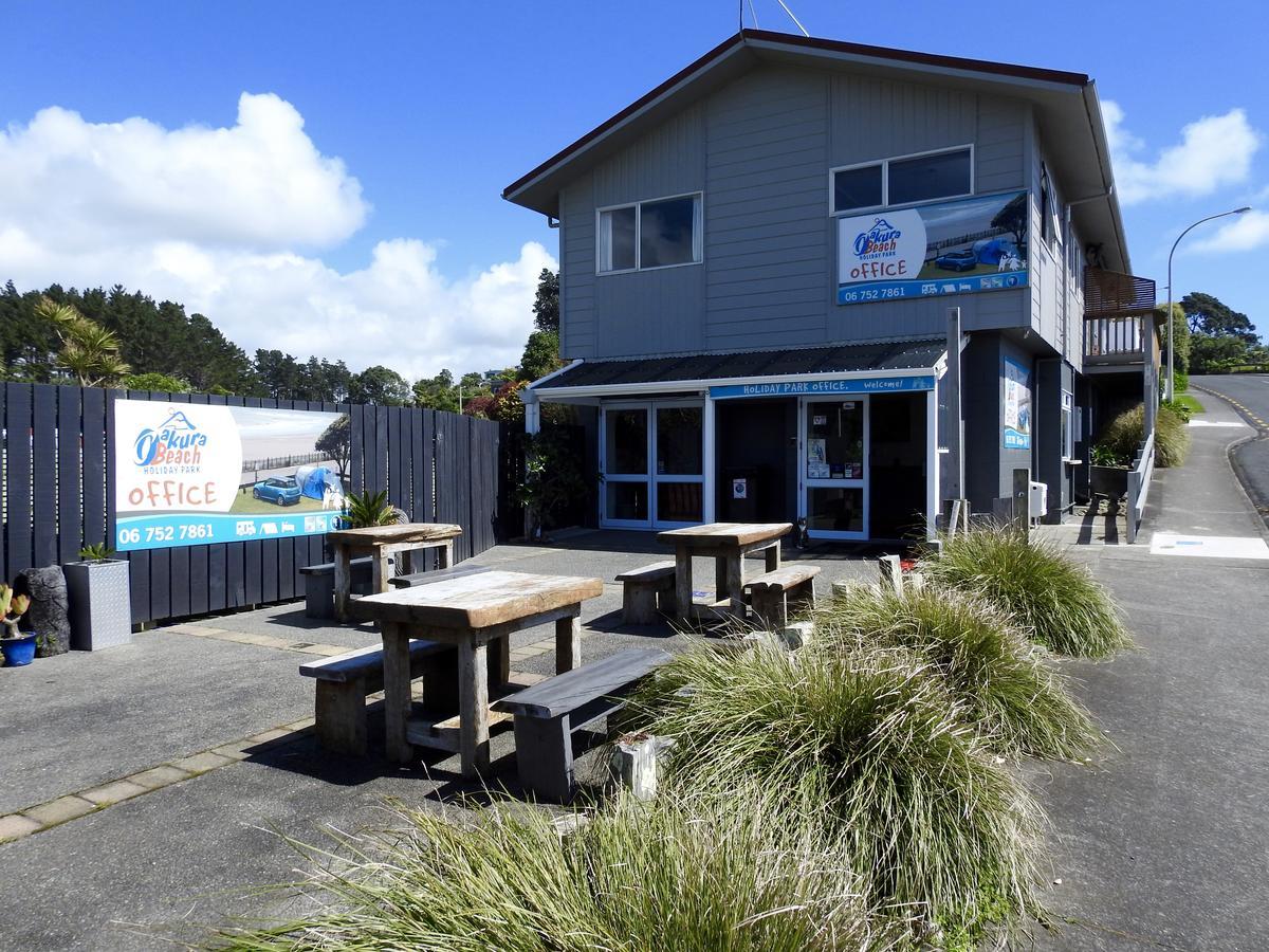 Oakura Beach Holiday Park ภายนอก รูปภาพ